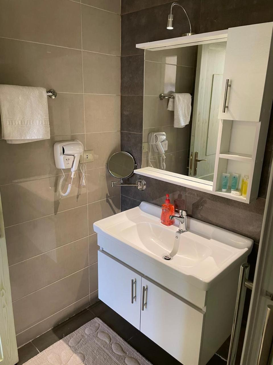 Classy Hostel Madaba Exteriér fotografie
